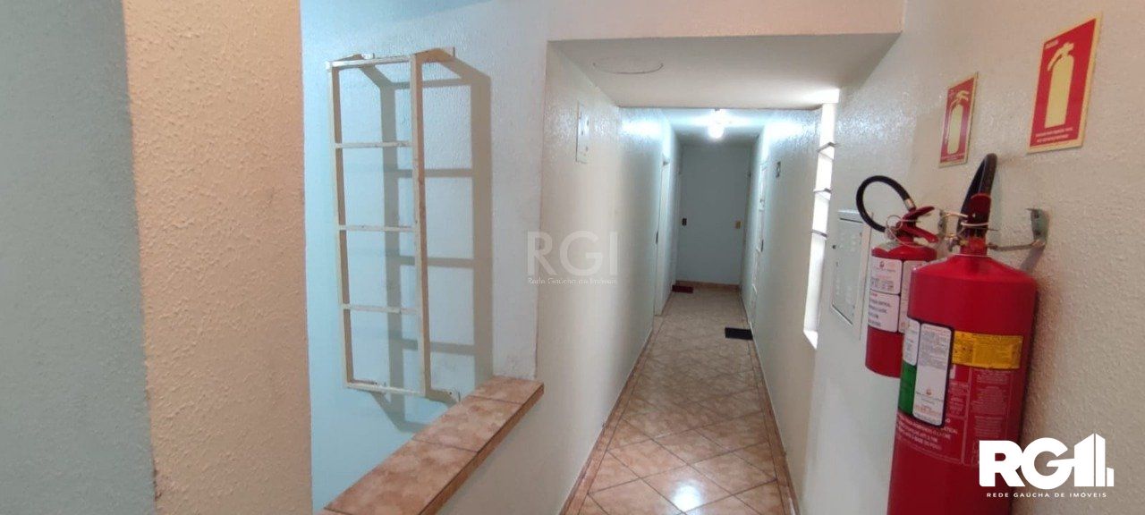 Apartamento à venda com 1 quarto, 45m² - Foto 18