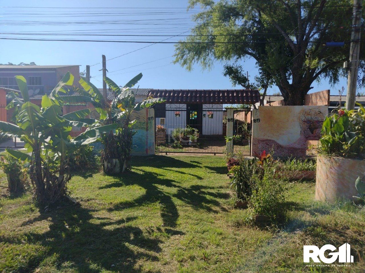 Casa à venda com 1 quarto, 54m² - Foto 1