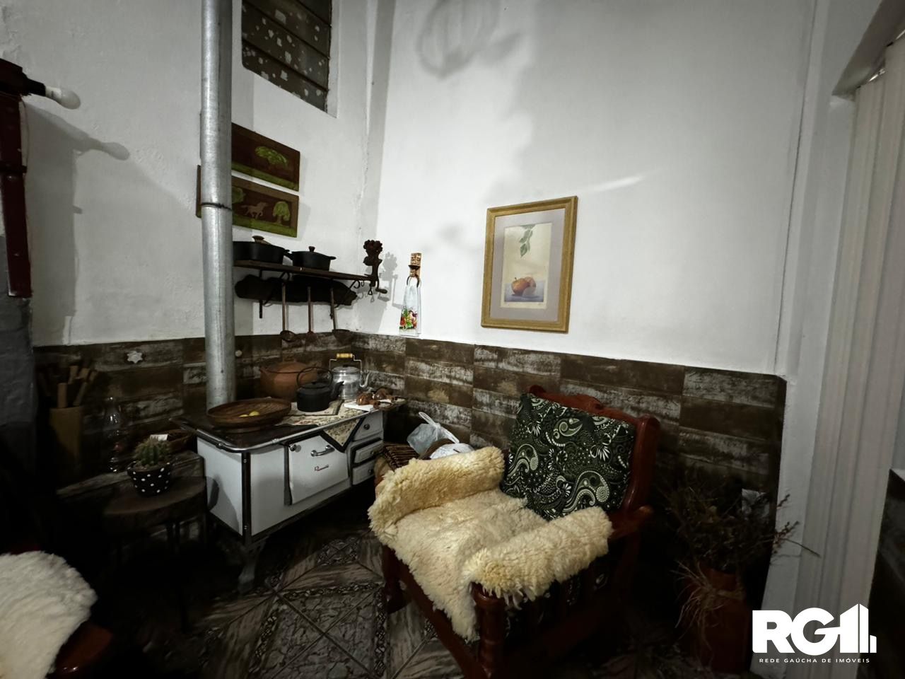 Casa à venda com 3 quartos, 110m² - Foto 9