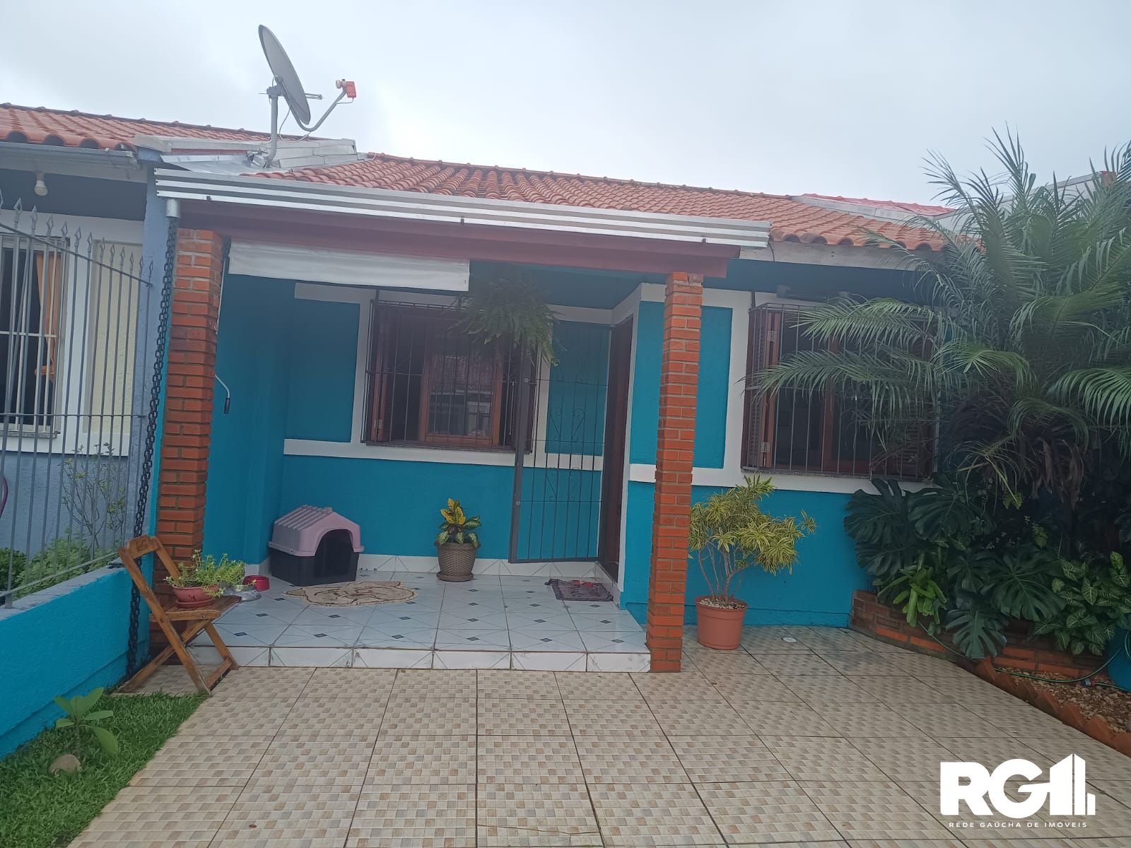 Casa à venda com 2 quartos, 51m² - Foto 1
