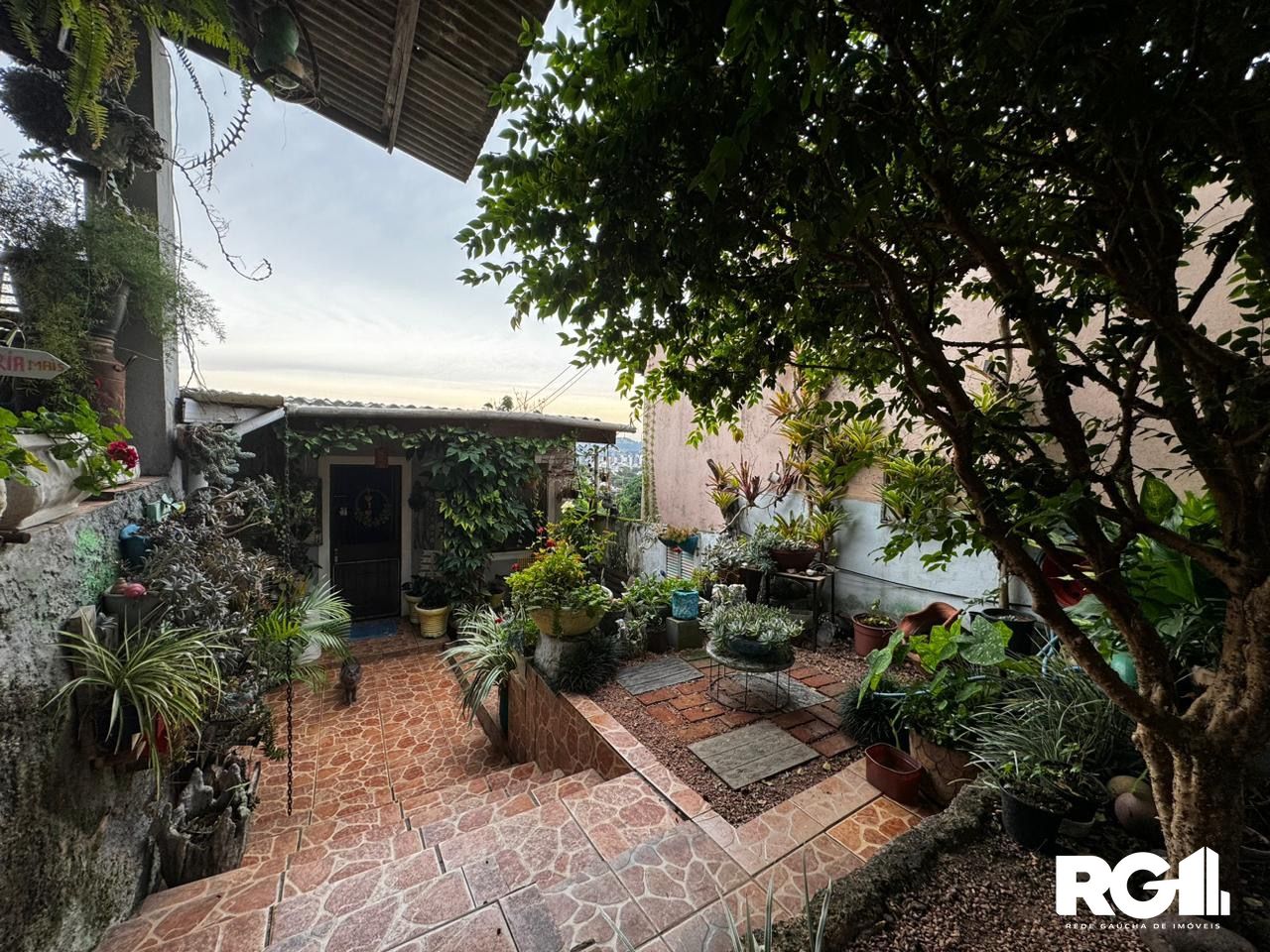 Casa à venda com 3 quartos, 110m² - Foto 4