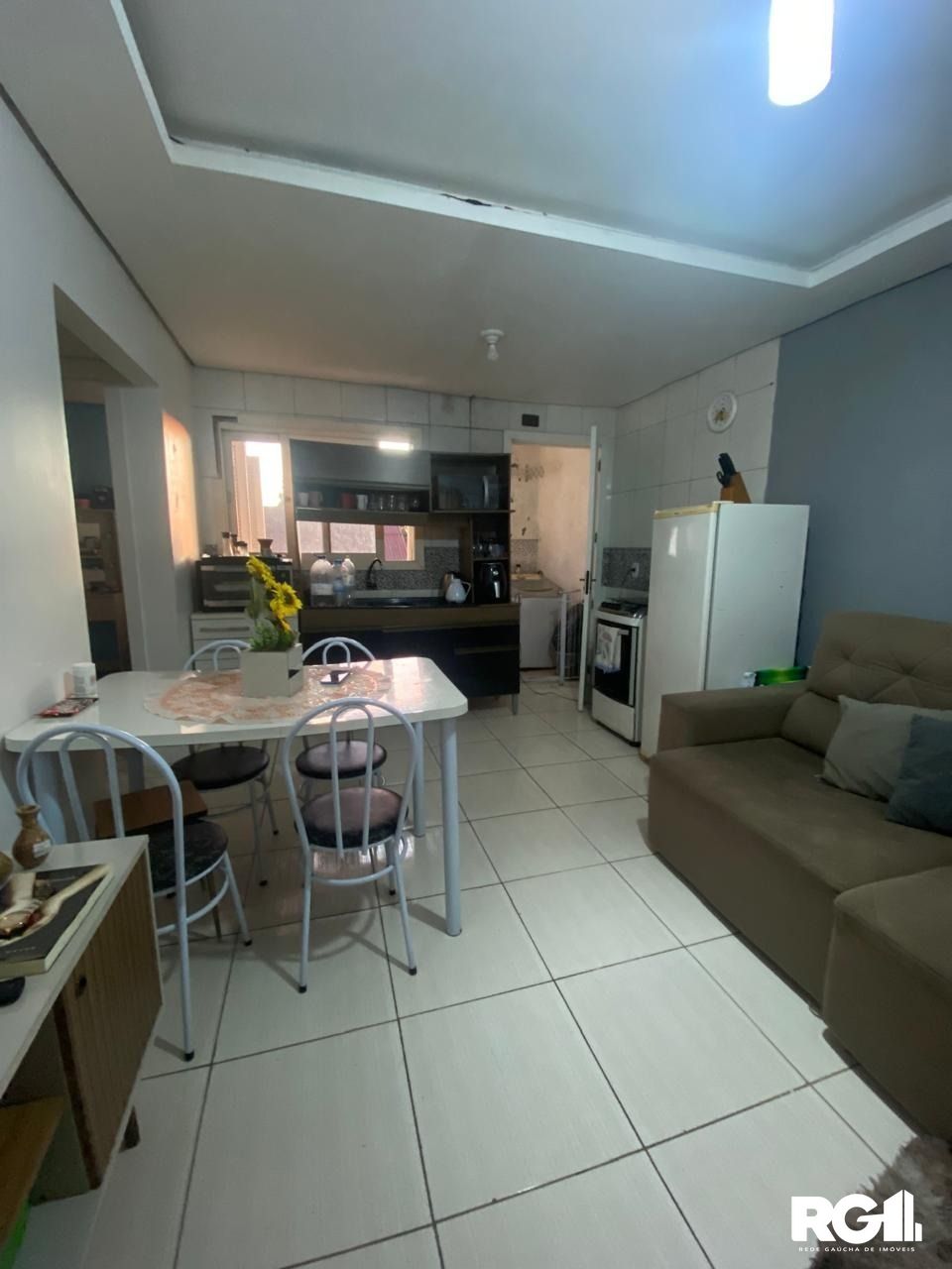 Apartamento à venda com 2 quartos, 41m² - Foto 2