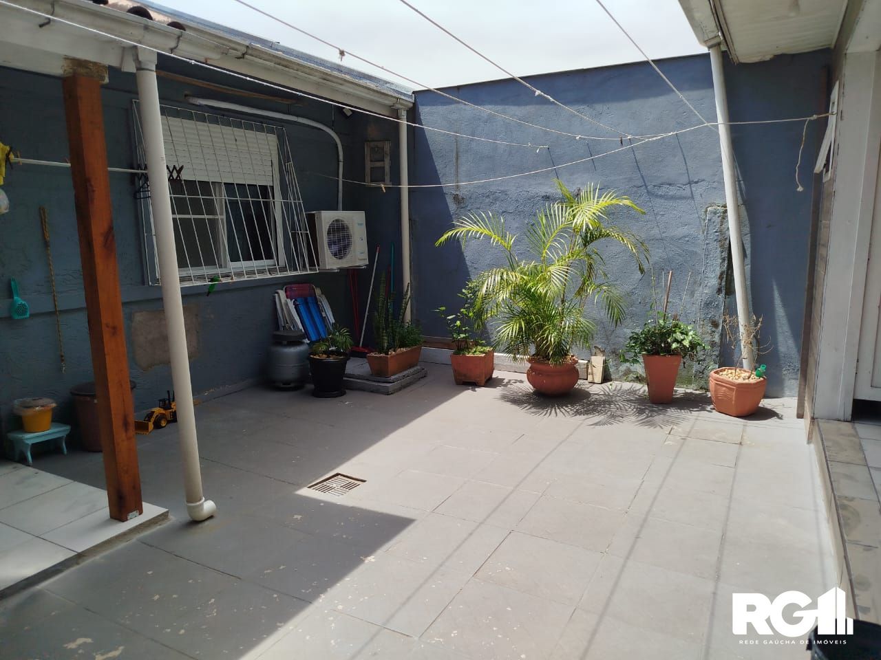 Casa à venda com 2 quartos, 52m² - Foto 13