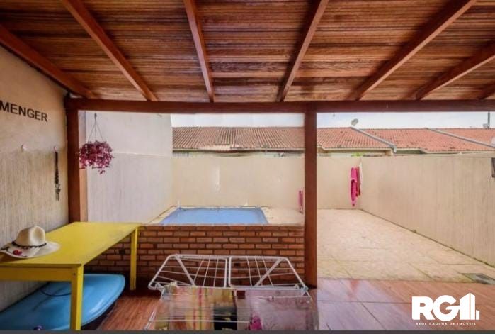 Casa à venda com 2 quartos, 51m² - Foto 25