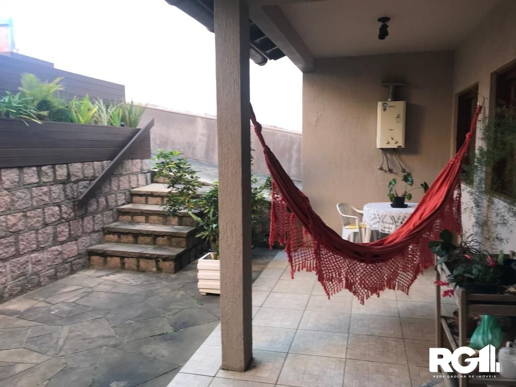 Casa à venda com 3 quartos, 300m² - Foto 32