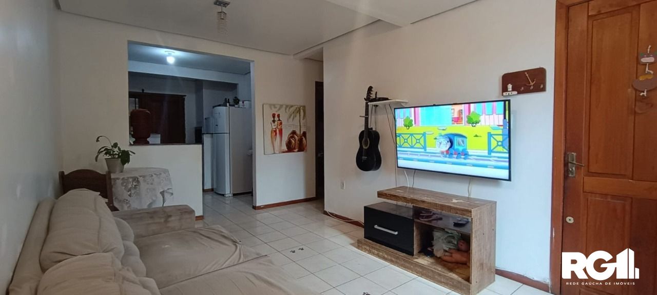 Casa à venda com 2 quartos, 62m² - Foto 4