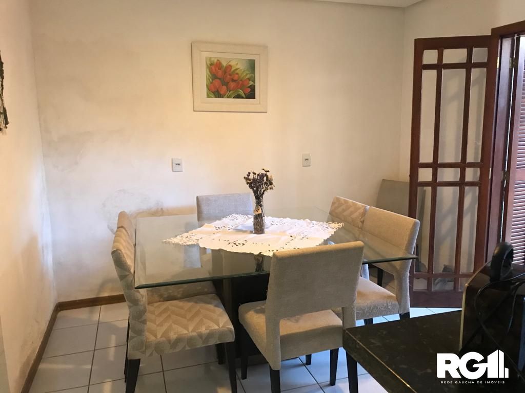 Casa à venda com 3 quartos, 300m² - Foto 2