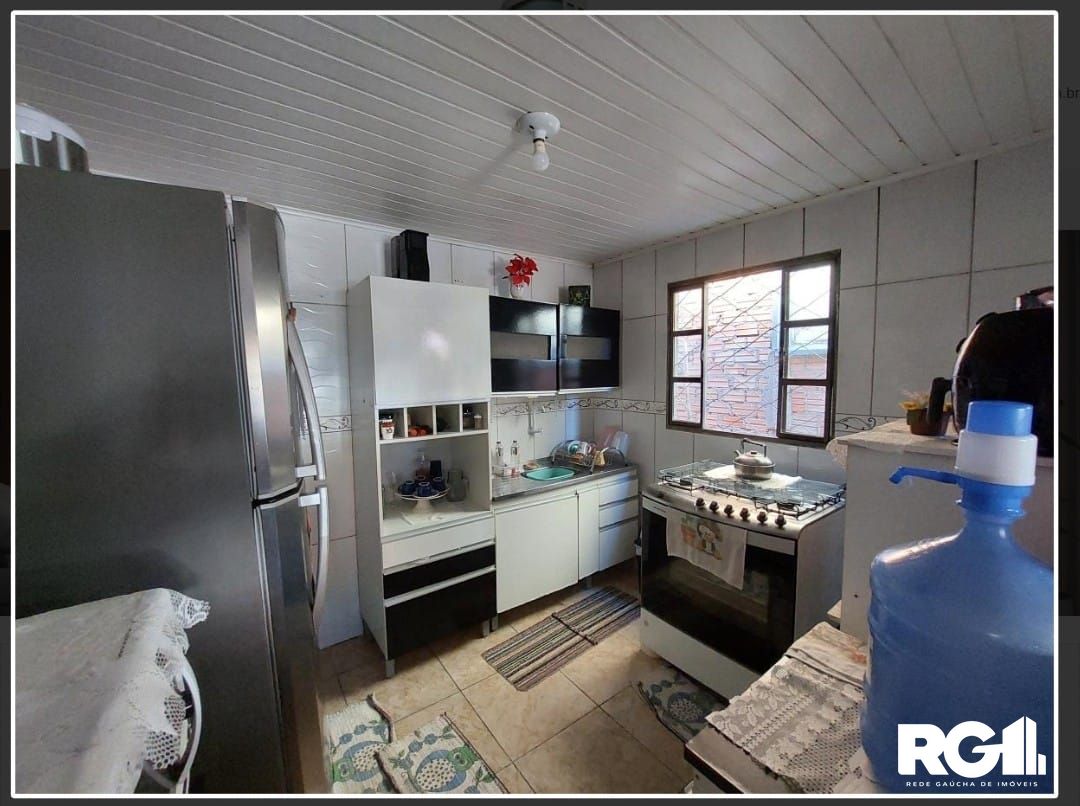 Casa à venda com 2 quartos, 63m² - Foto 3