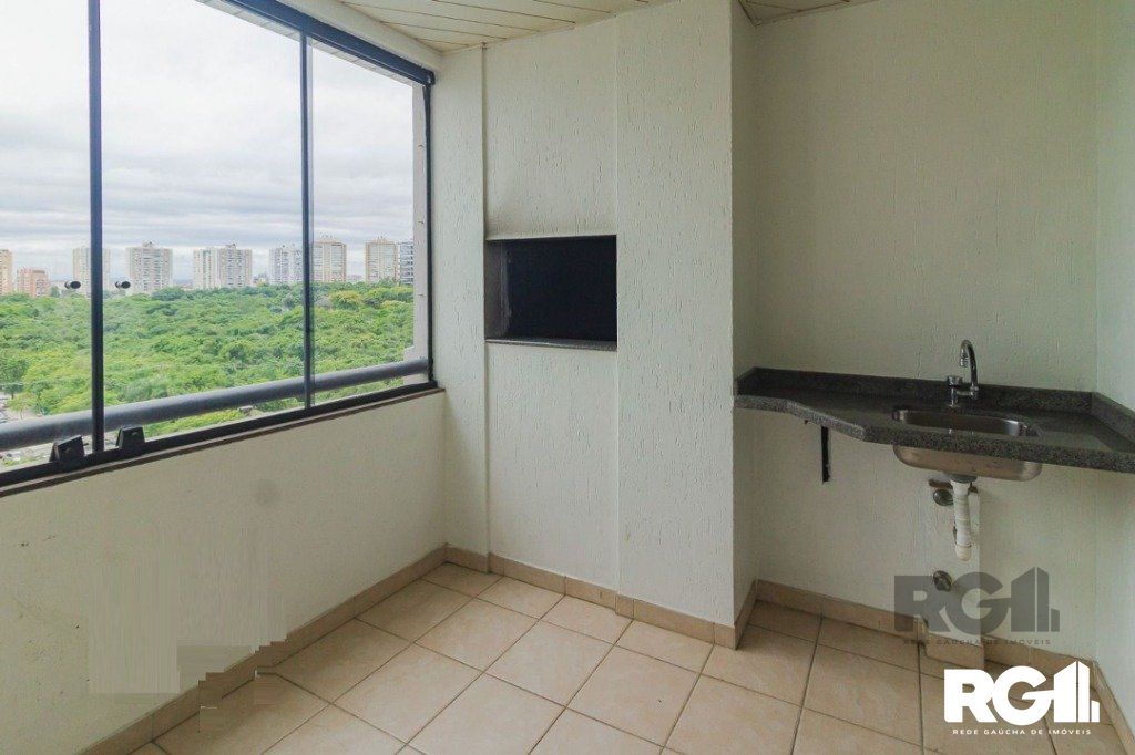 Apartamento à venda com 3 quartos, 111m² - Foto 2