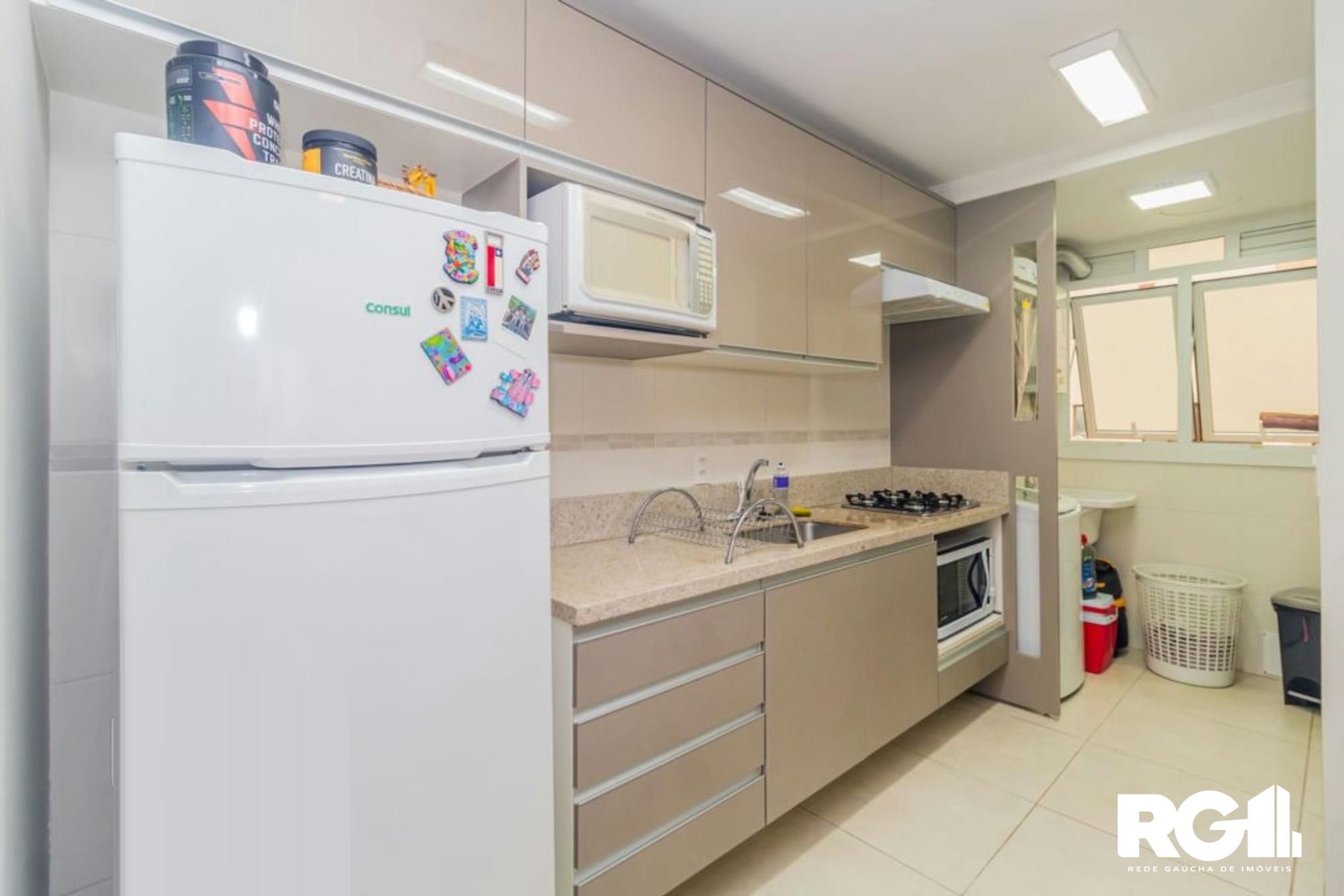 Apartamento à venda com 2 quartos, 69m² - Foto 4