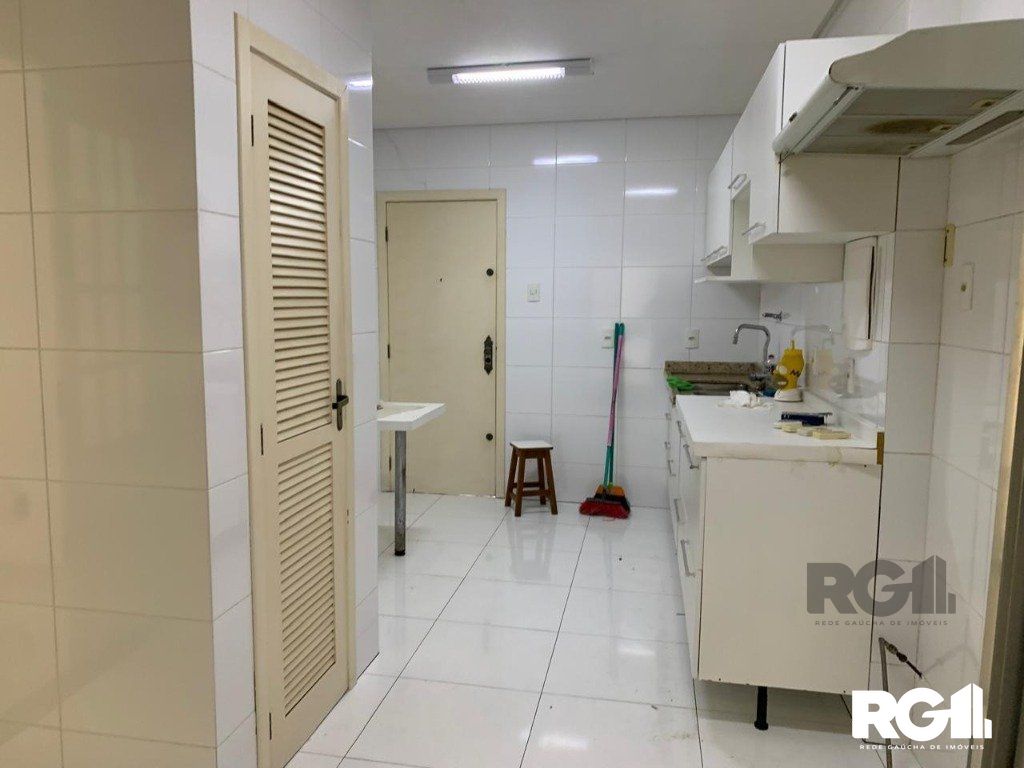 Apartamento à venda com 3 quartos, 194m² - Foto 8
