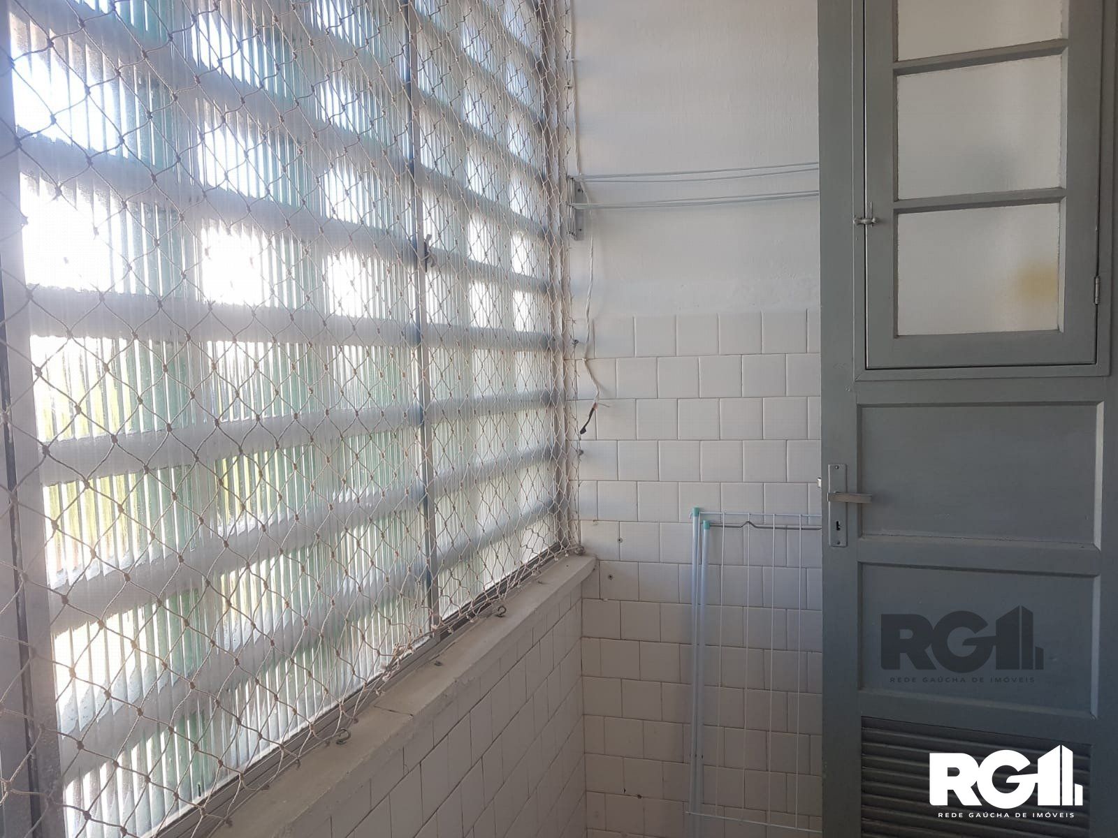 Apartamento à venda com 2 quartos, 67m² - Foto 7