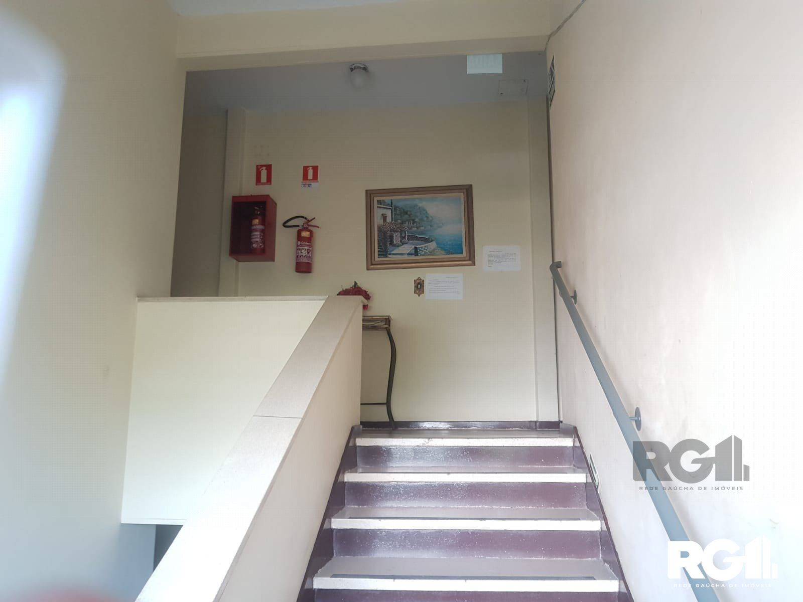 Apartamento à venda com 2 quartos, 67m² - Foto 4