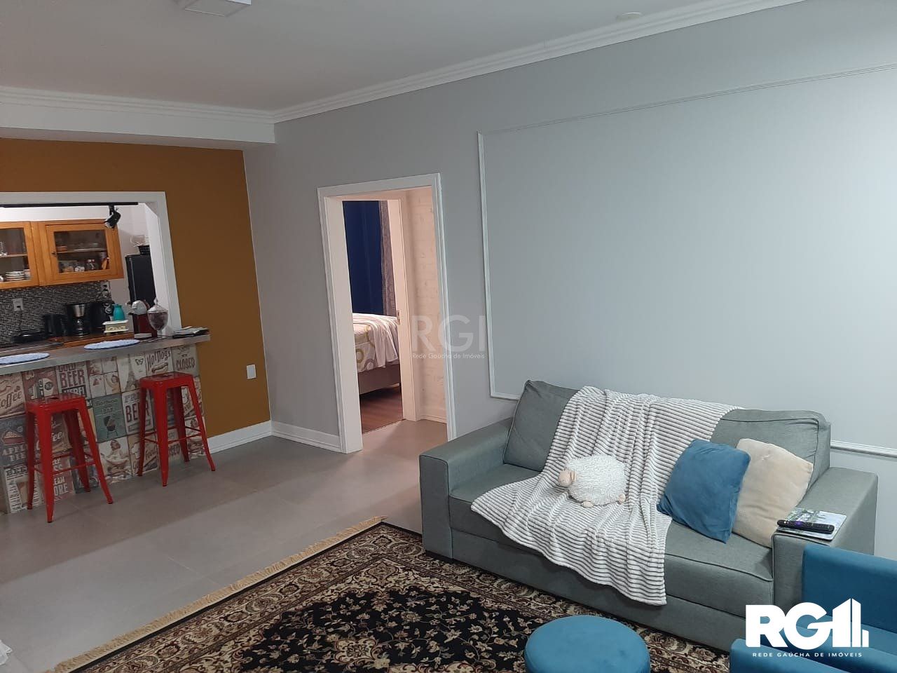 Apartamento à venda com 2 quartos, 65m² - Foto 1