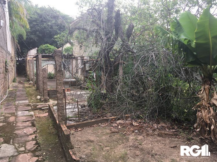 Terreno à venda, 879m² - Foto 1