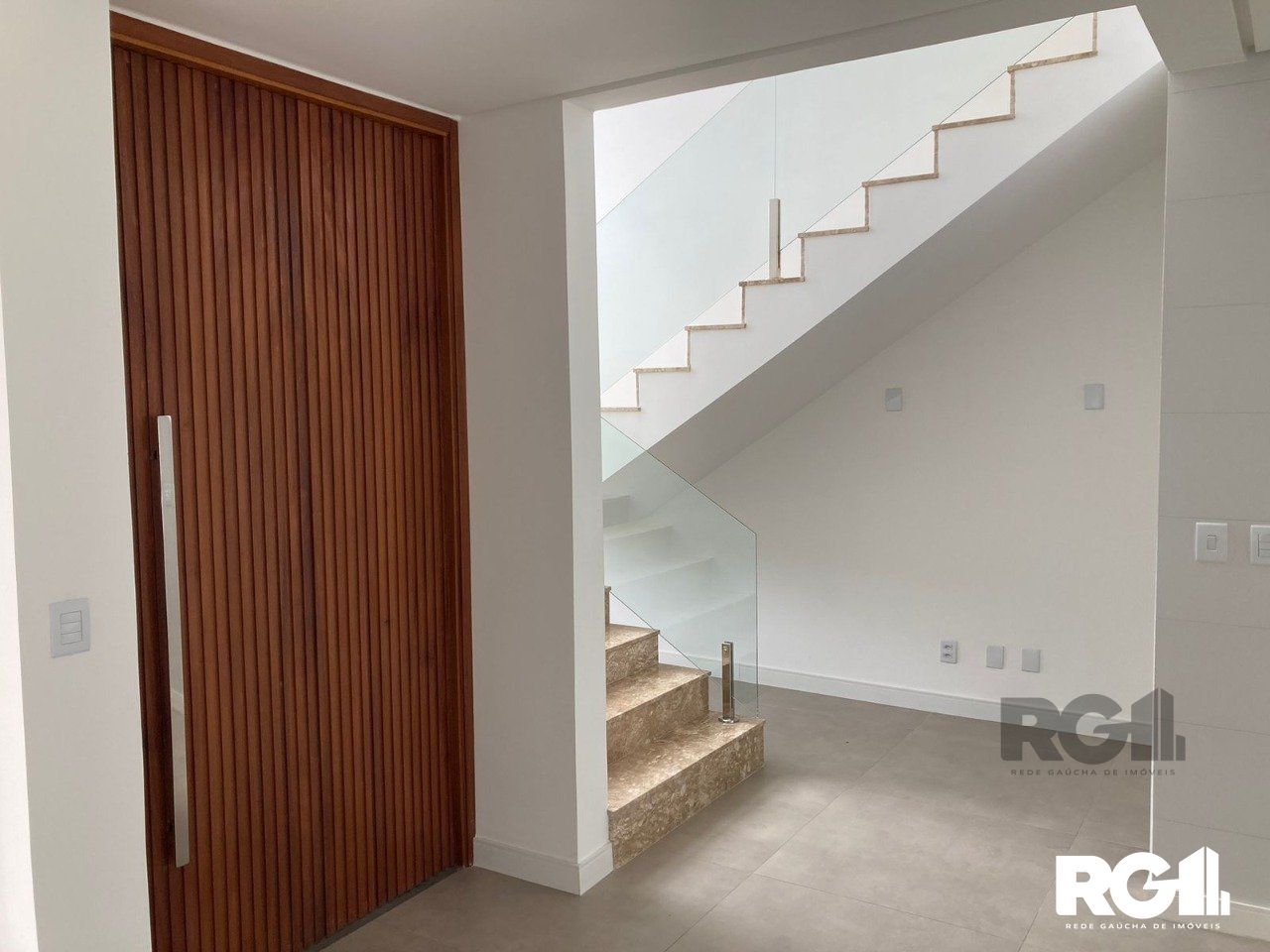 Casa de Condomínio à venda com 2 quartos, 185m² - Foto 3