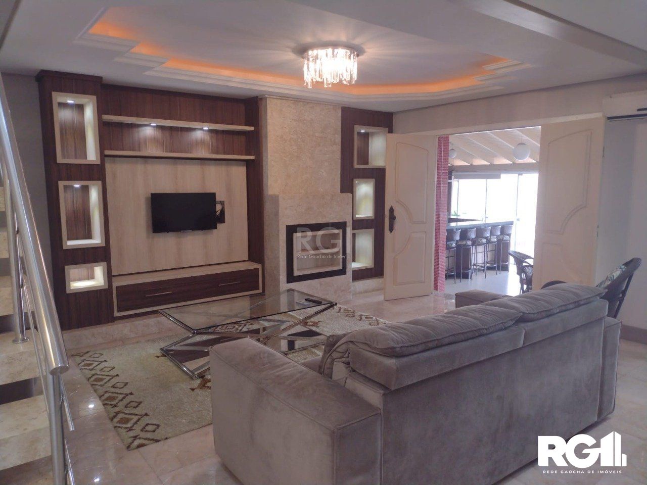 Sobrado à venda com 4 quartos, 350m² - Foto 2