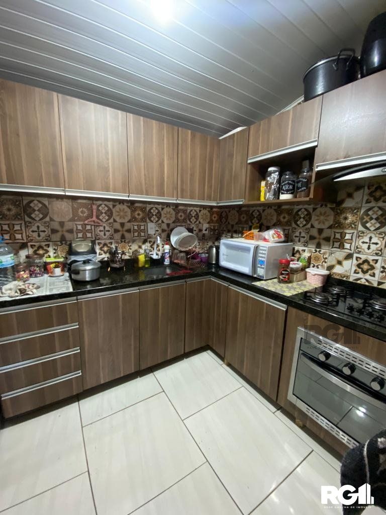 Casa à venda com 2 quartos, 70m² - Foto 11