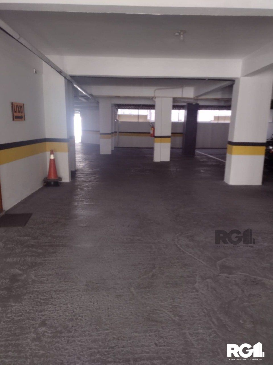 Apartamento à venda com 3 quartos, 190m² - Foto 27