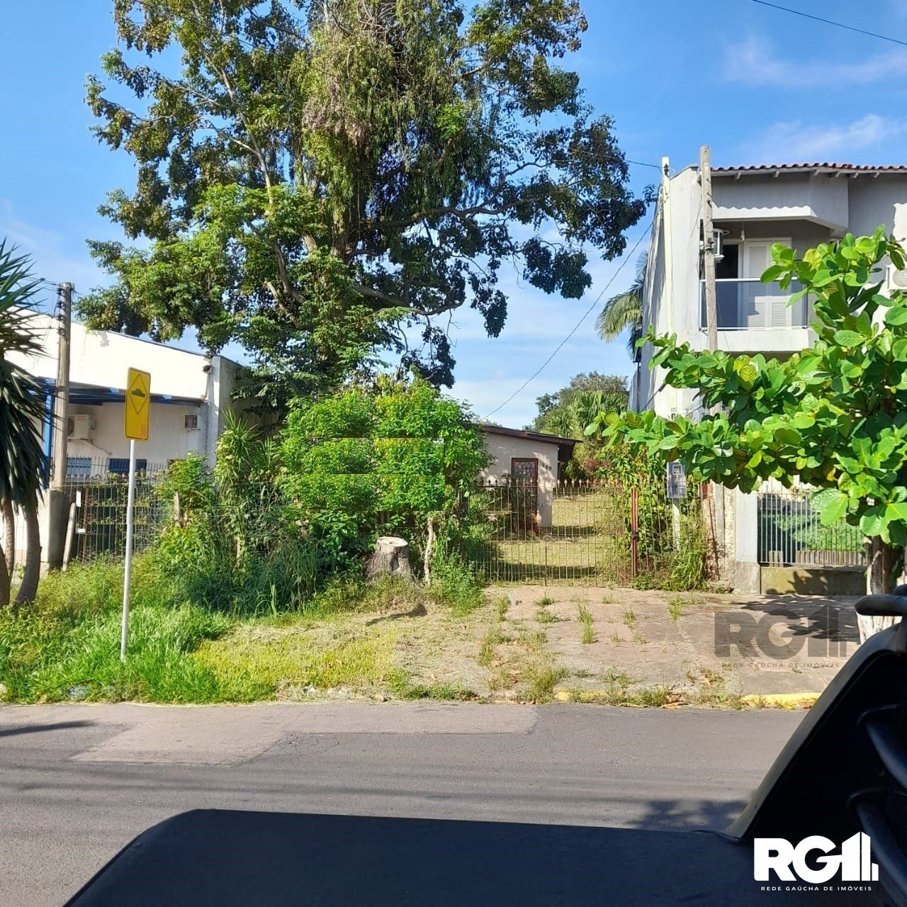 Terreno à venda, 700m² - Foto 1