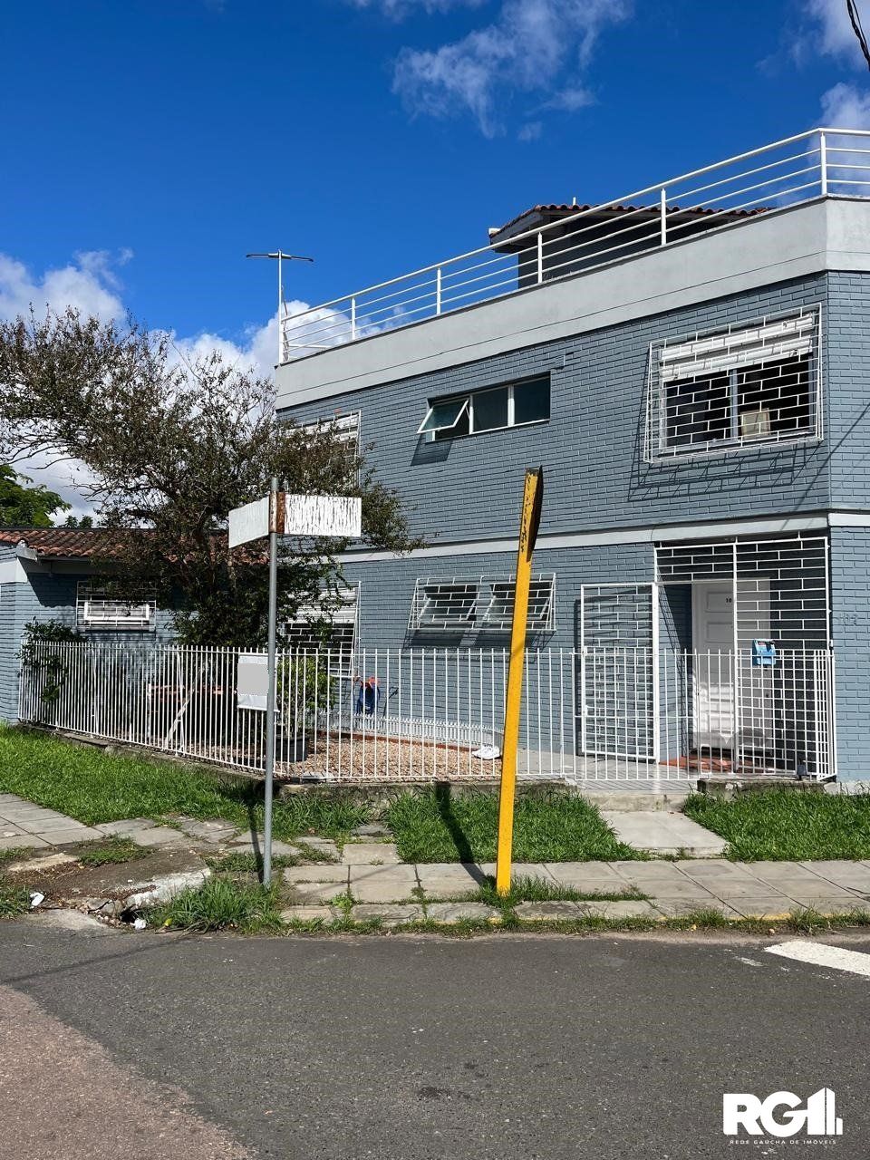 Apartamento à venda com 2 quartos, 81m² - Foto 2