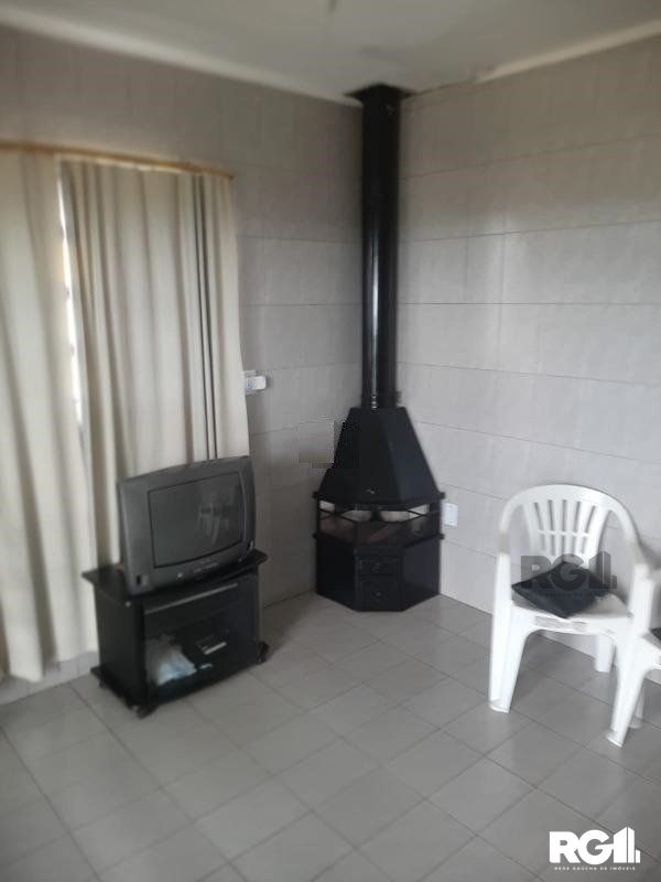 Casa à venda com 4 quartos, 220m² - Foto 6