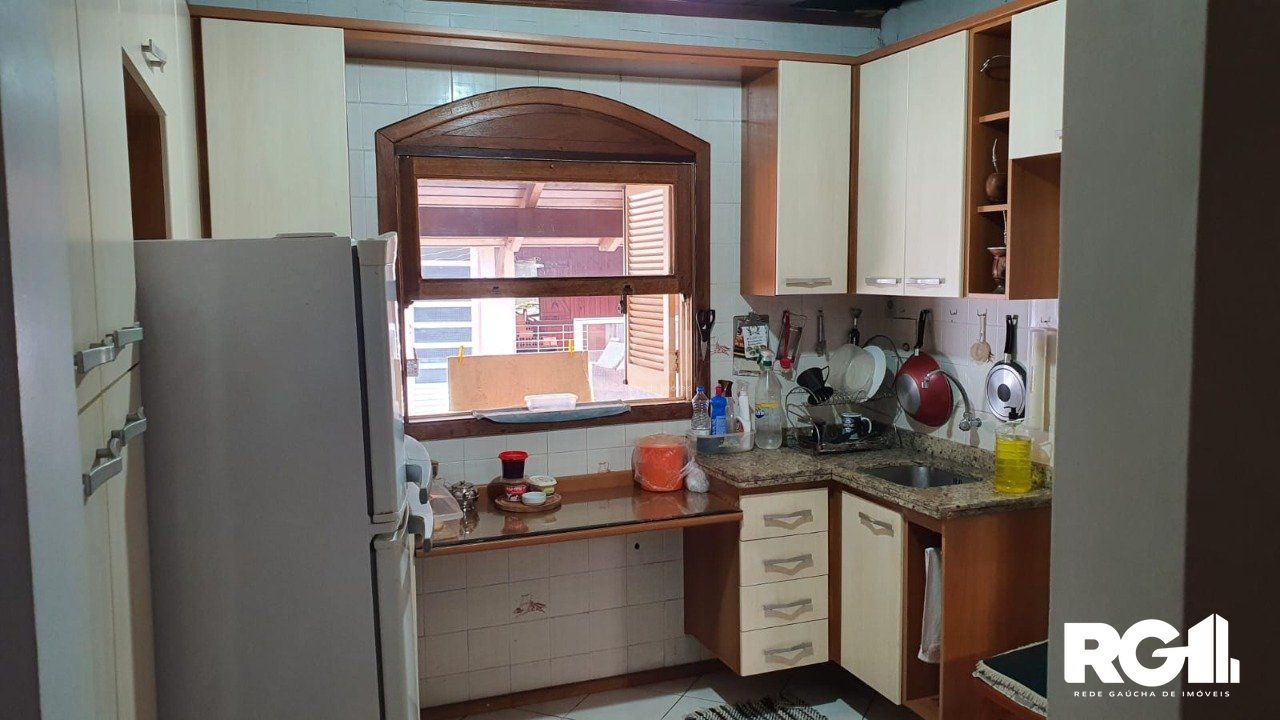 Casa à venda com 2 quartos, 58m² - Foto 4