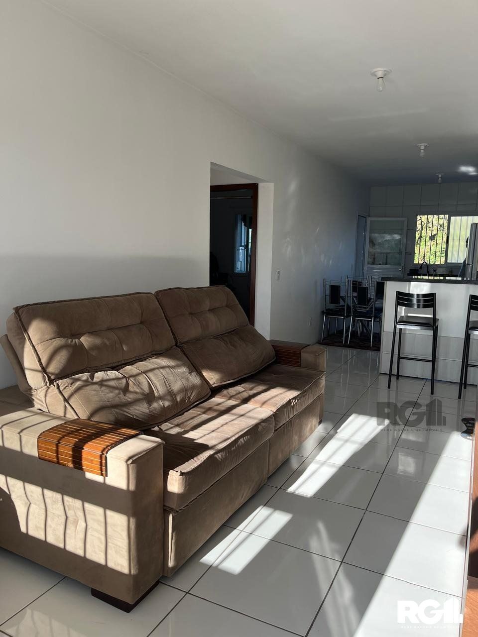 Apartamento à venda com 2 quartos, 67m² - Foto 3