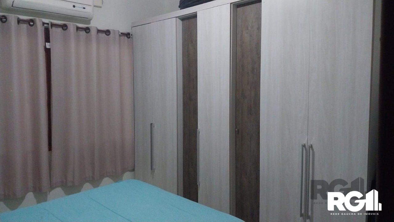 Casa à venda com 2 quartos, 70m² - Foto 6