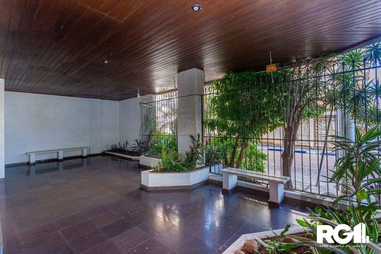 Apartamento à venda com 3 quartos, 125m² - Foto 3
