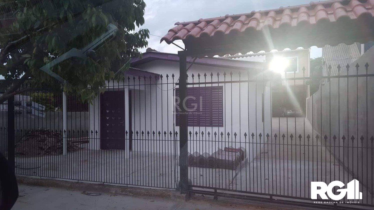 Casa à venda com 2 quartos, 300m² - Foto 2
