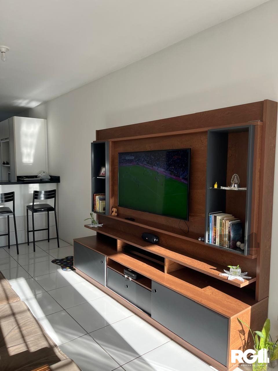 Apartamento à venda com 2 quartos, 67m² - Foto 4