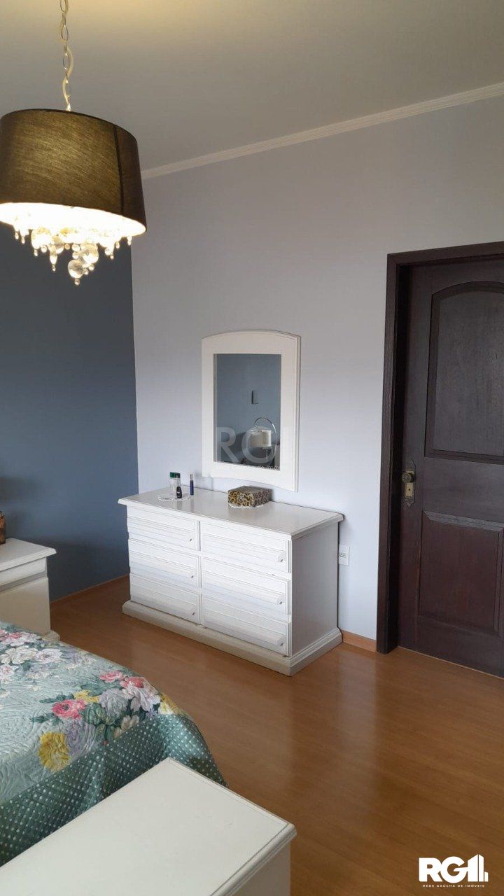 Casa à venda com 3 quartos, 282m² - Foto 17