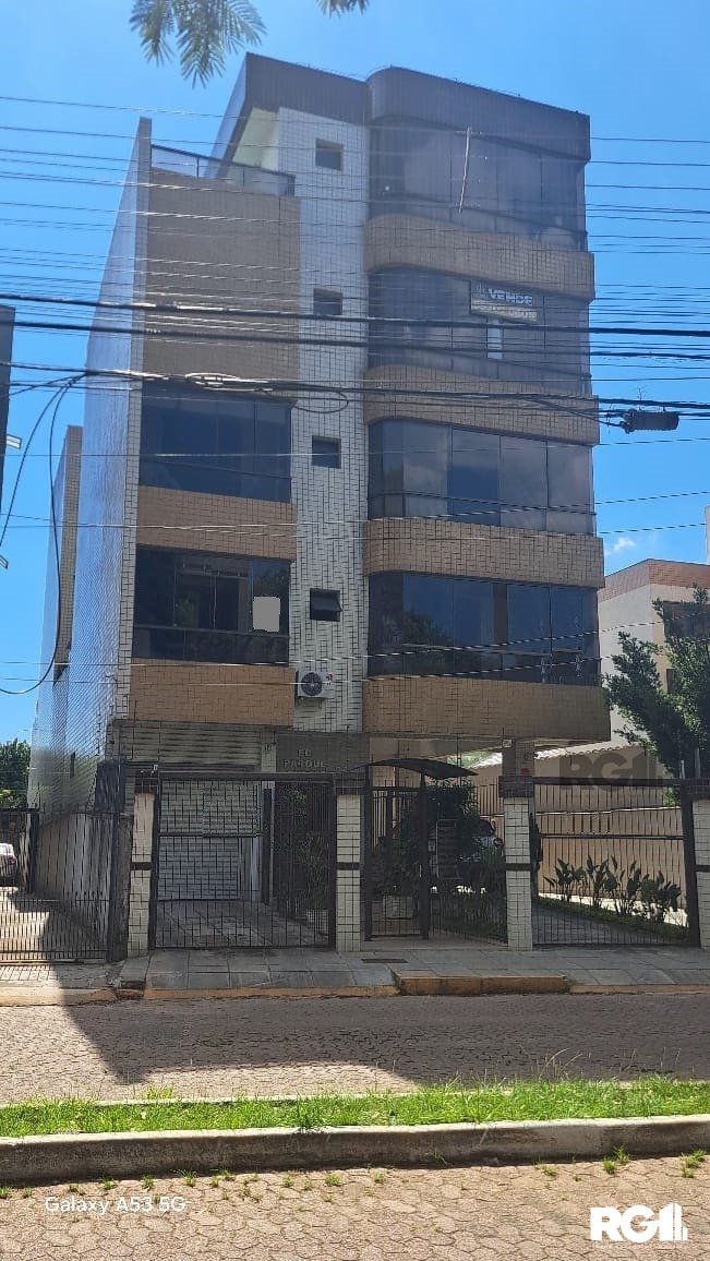 Apartamento à venda com 3 quartos, 101m² - Foto 1