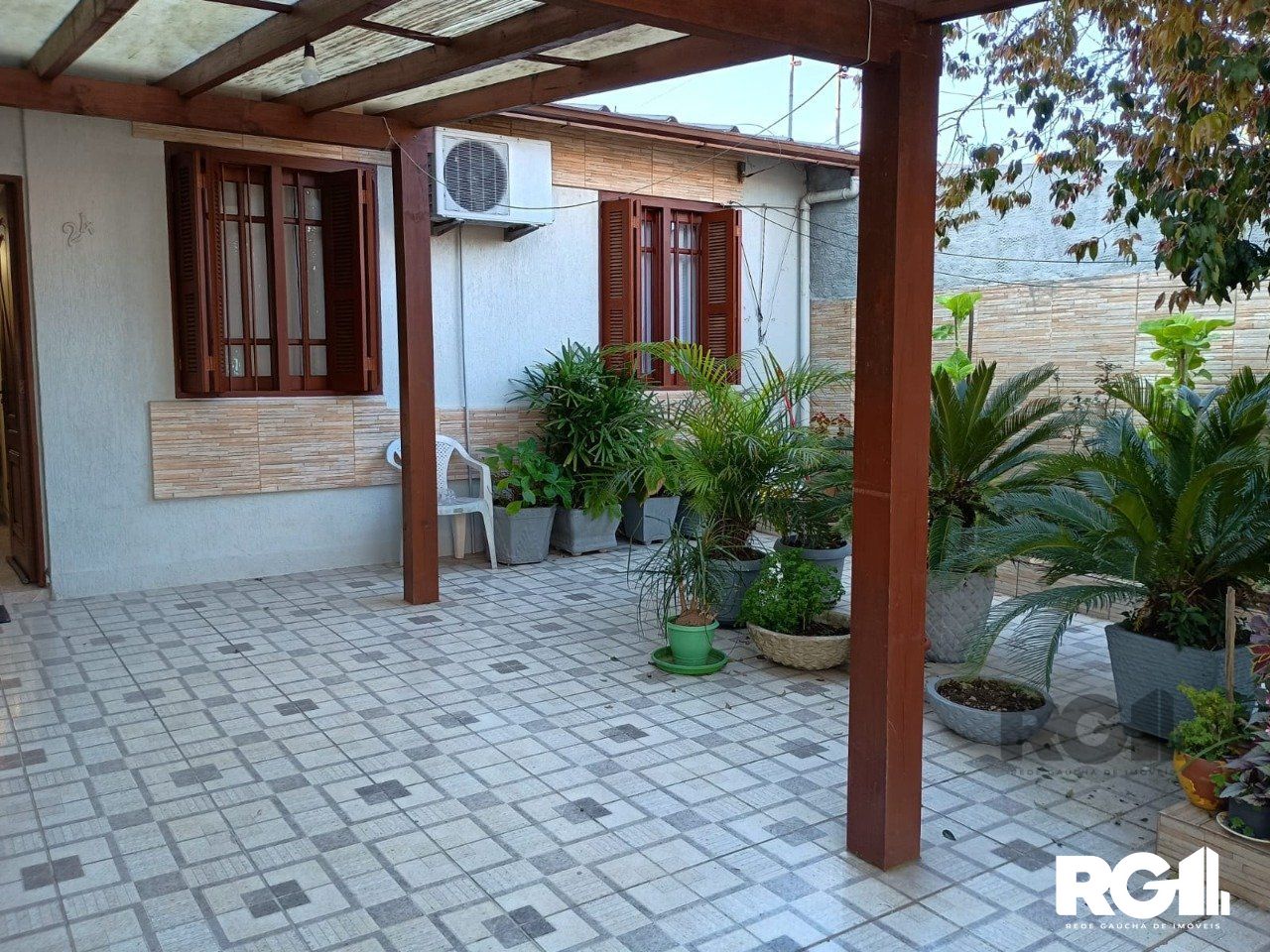 Casa à venda com 2 quartos, 49m² - Foto 2