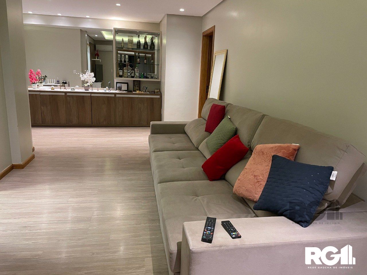 Apartamento à venda com 3 quartos, 120m² - Foto 2