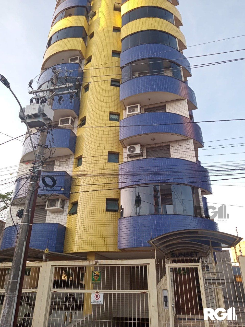 Apartamento à venda com 2 quartos, 73m² - Foto 1