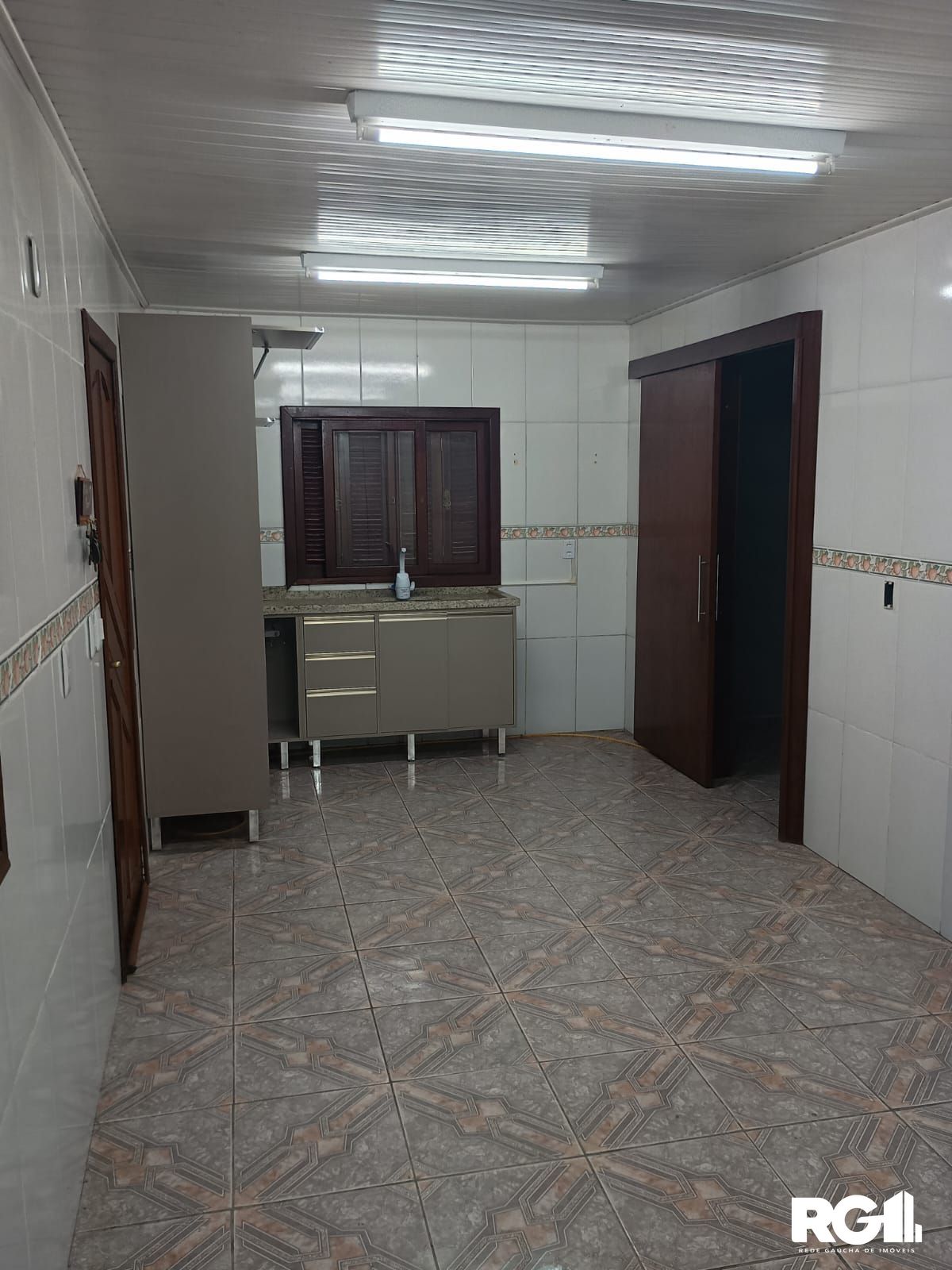 Casa à venda com 2 quartos, 49m² - Foto 9