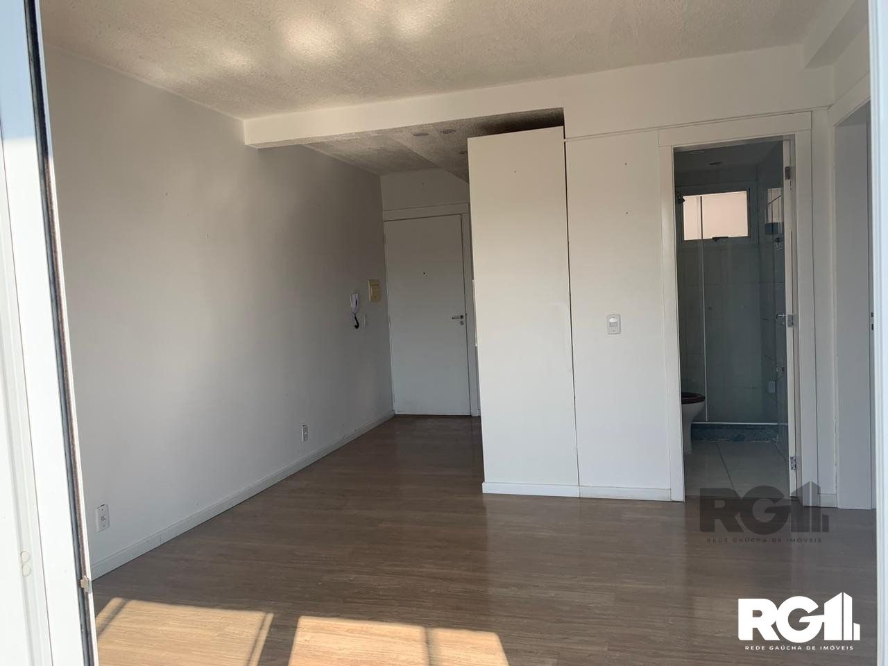 Apartamento à venda com 2 quartos, 50m² - Foto 2