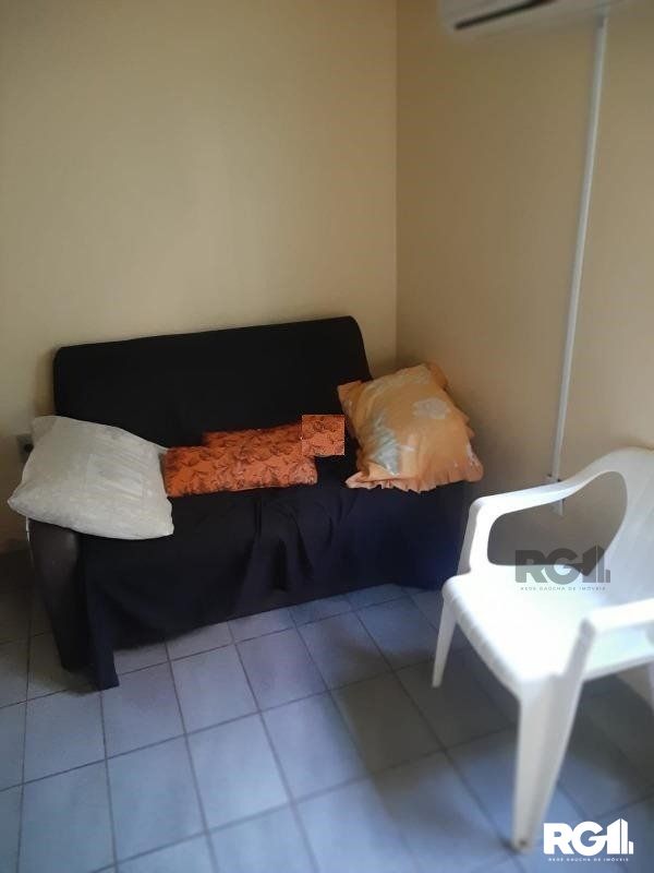 Casa à venda com 4 quartos, 220m² - Foto 4