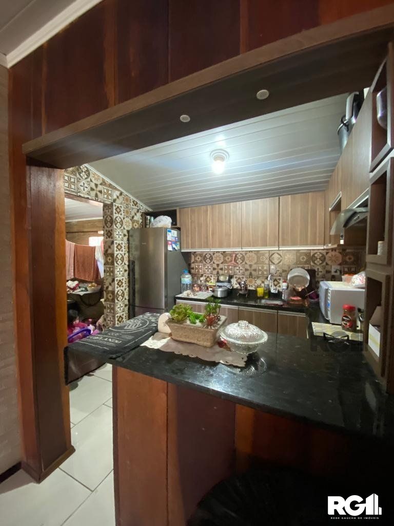 Casa à venda com 2 quartos, 70m² - Foto 9