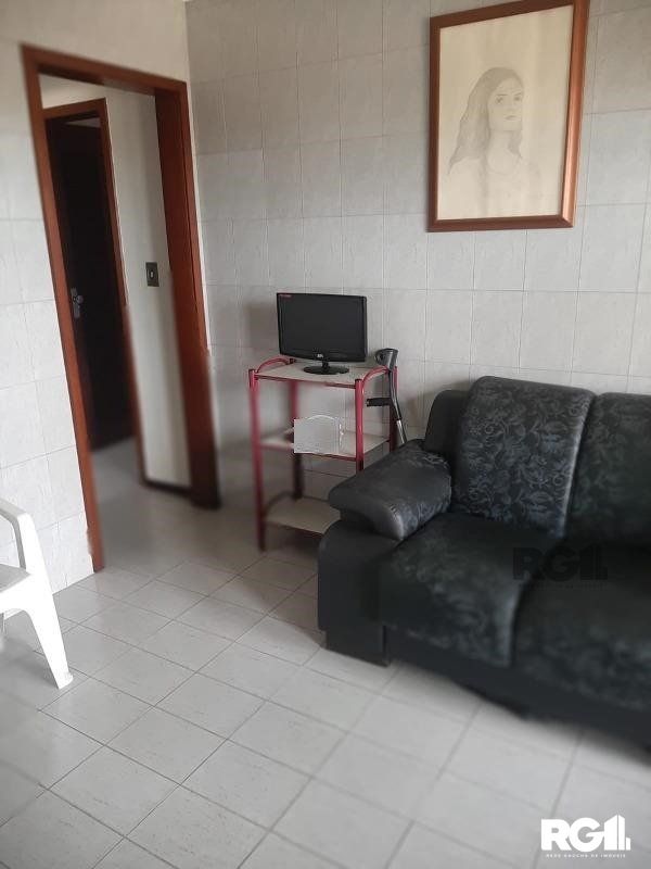 Casa à venda com 4 quartos, 220m² - Foto 3