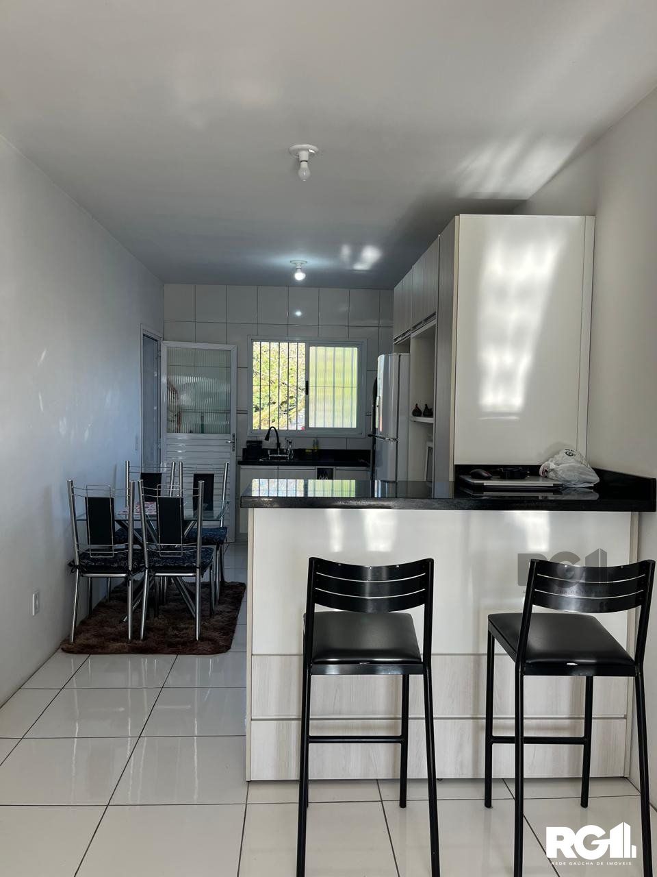Apartamento à venda com 2 quartos, 67m² - Foto 5