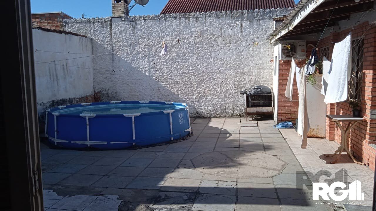 Casa à venda com 3 quartos, 85m² - Foto 7