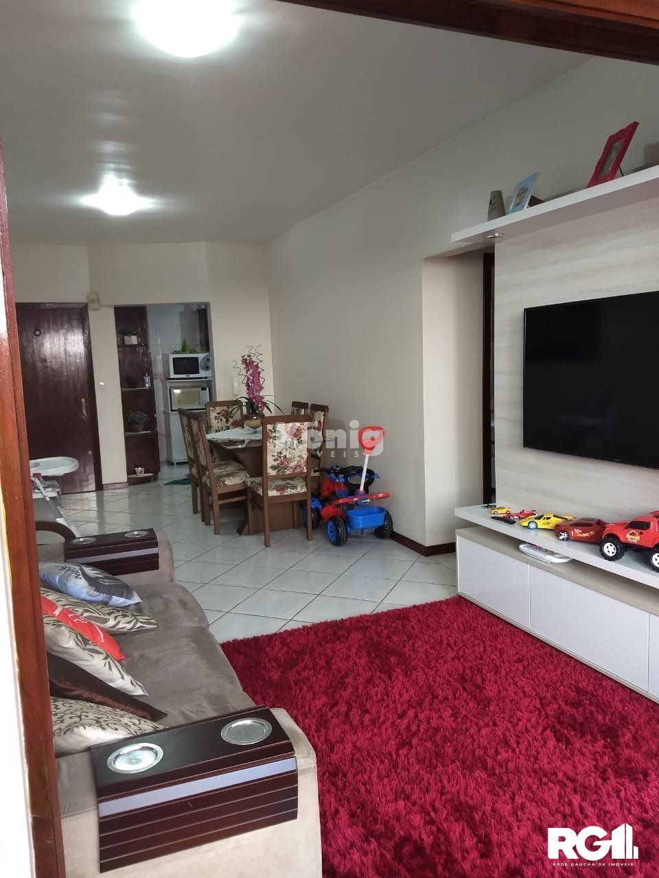 Apartamento à venda com 2 quartos, 85m² - Foto 1