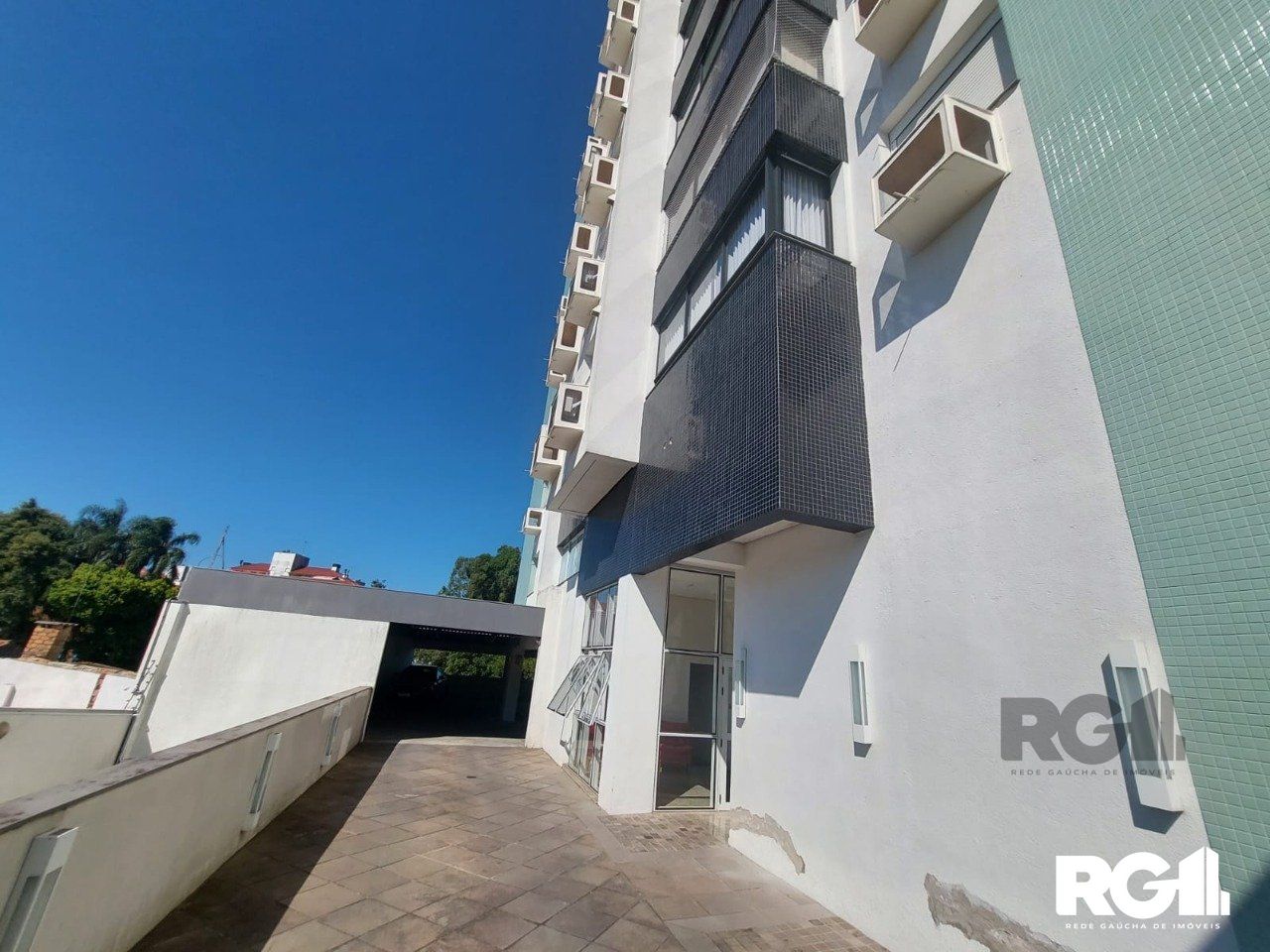 Apartamento à venda com 2 quartos, 67m² - Foto 4