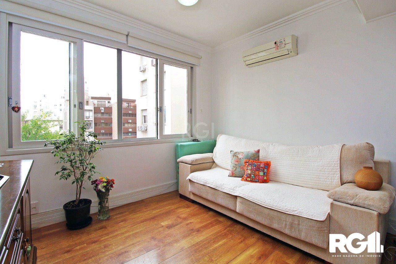 Apartamento à venda com 2 quartos, 77m² - Foto 2