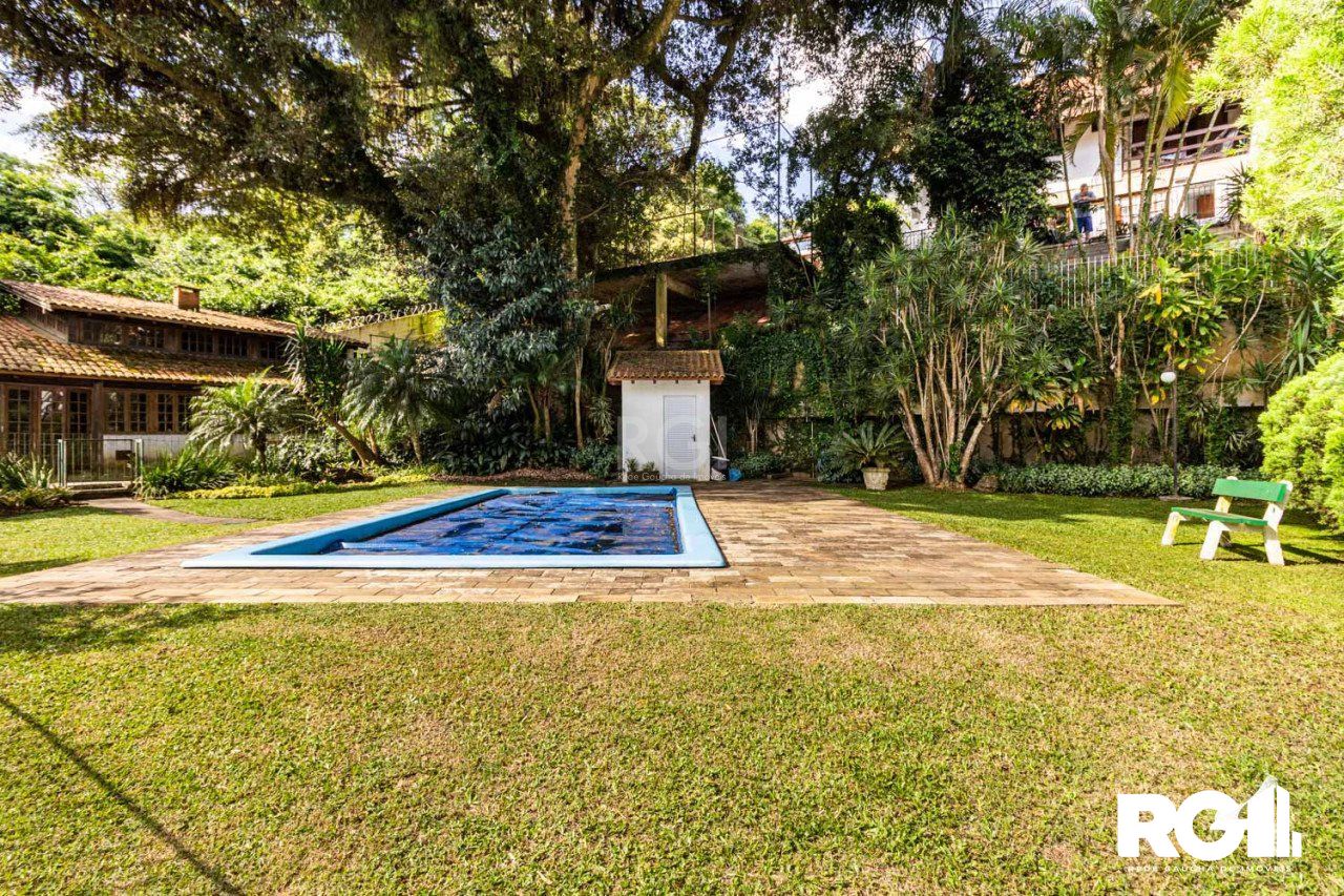 Casa de Condomínio à venda com 4 quartos, 231m² - Foto 45