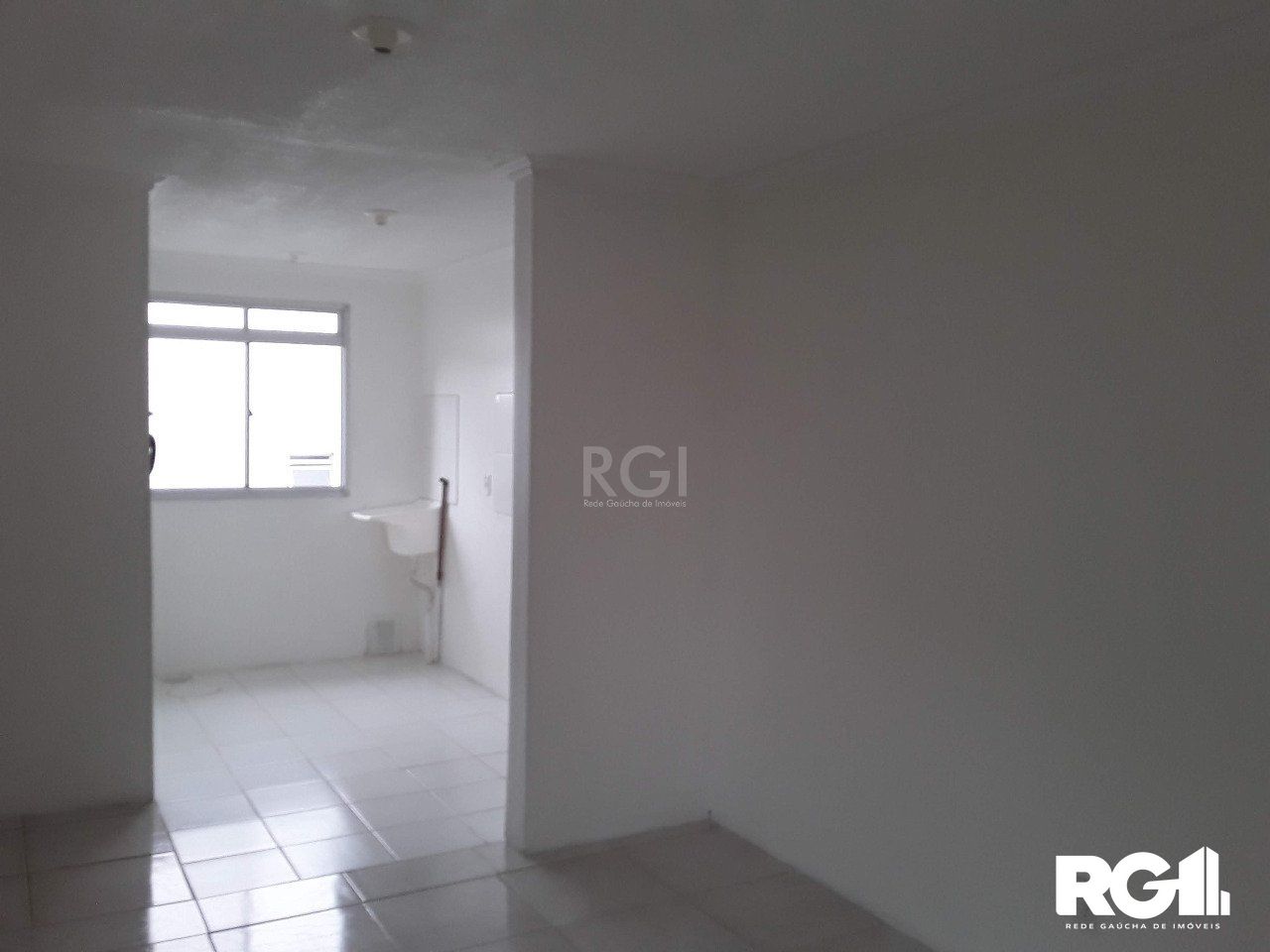 Apartamento à venda com 2 quartos, 45m² - Foto 2
