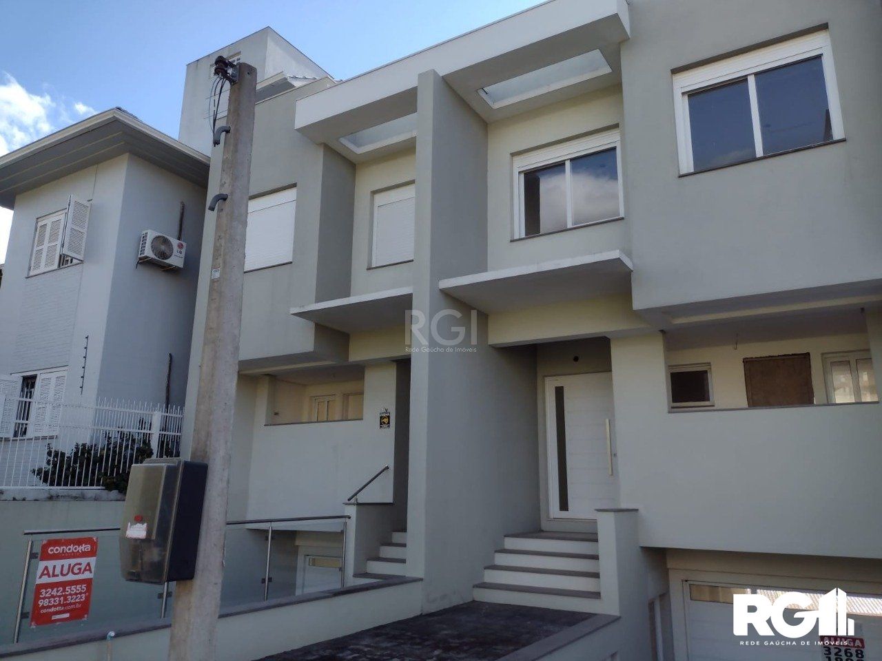 Casa à venda com 3 quartos, 198m² - Foto 3
